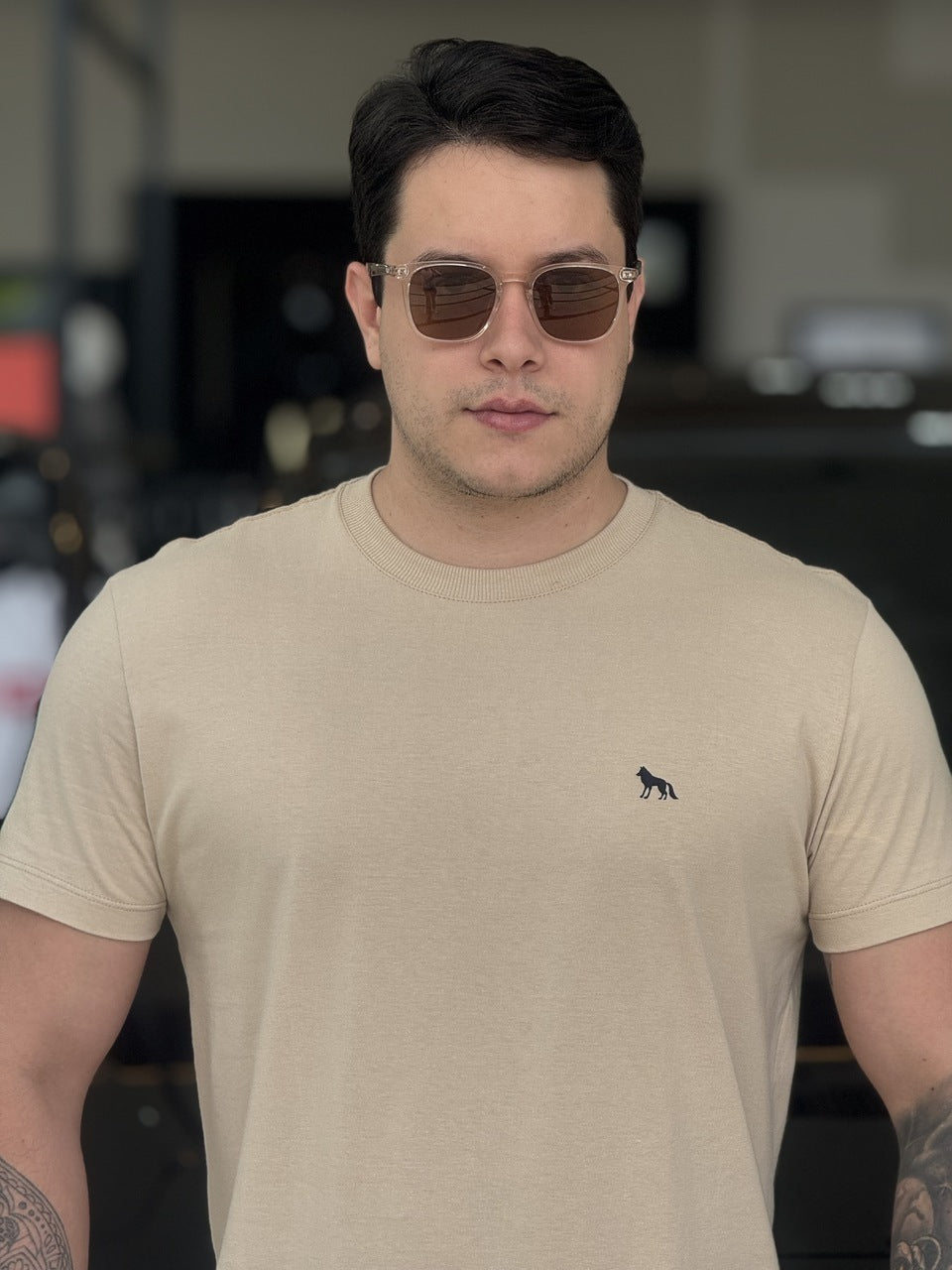 Camiseta Acostamento Lobo nas Costas Masculino