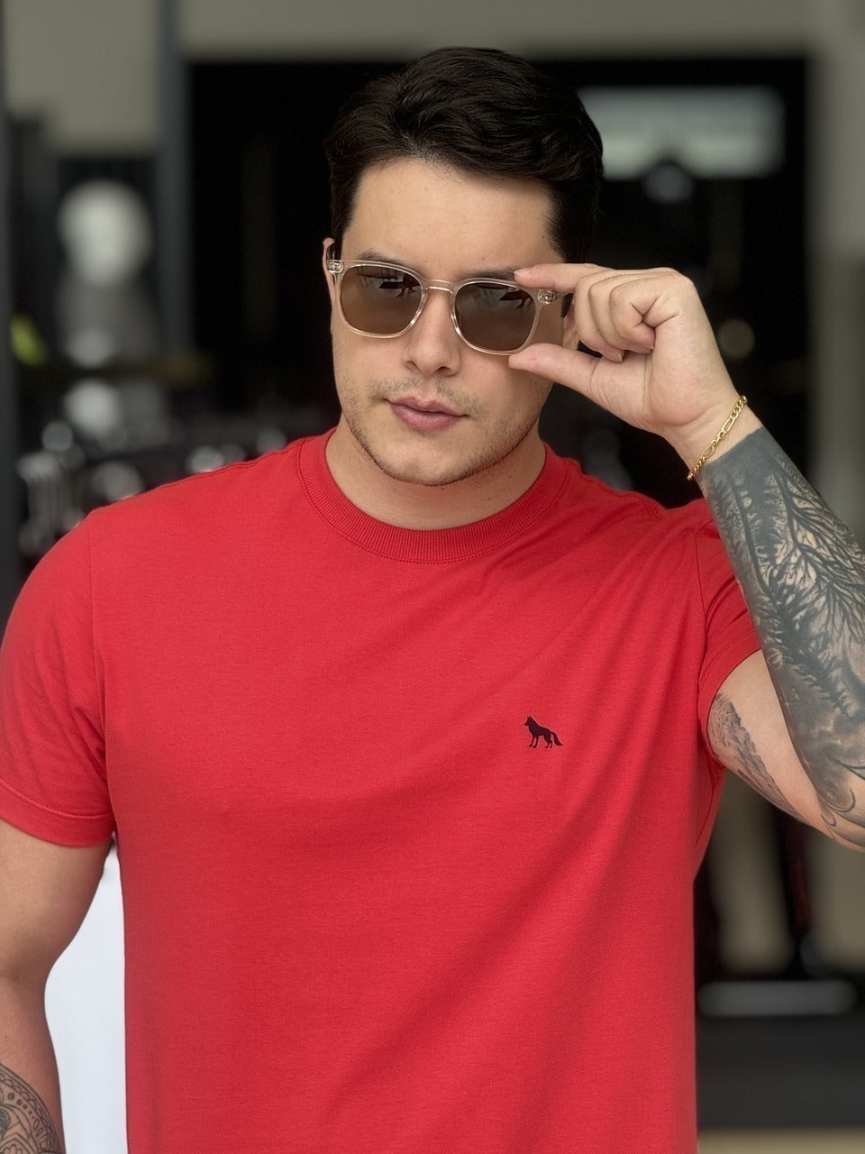 Camiseta Acostamento Lobo nas Costas Masculino