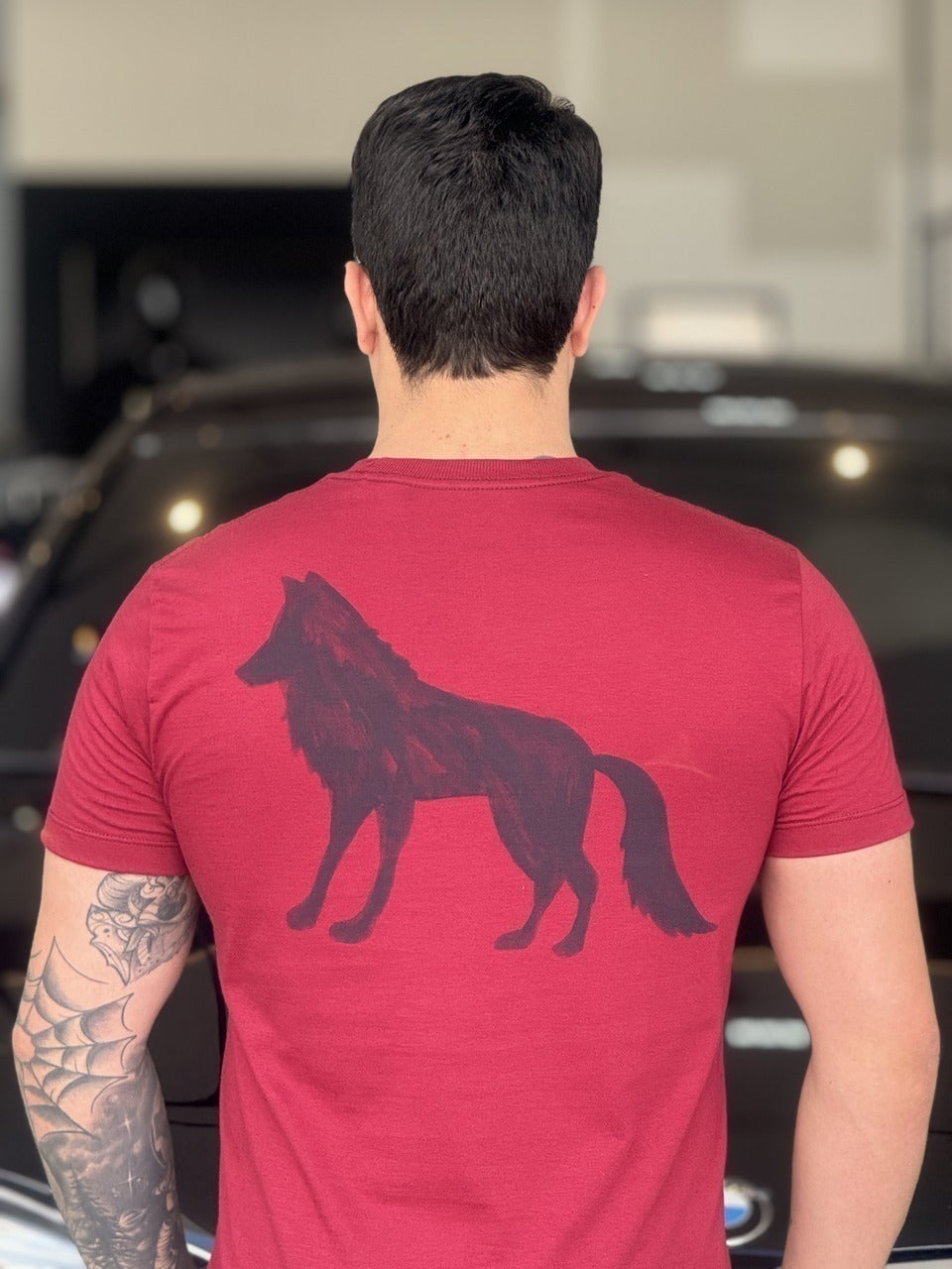 Camiseta Acostamento Lobo nas Costas Masculino