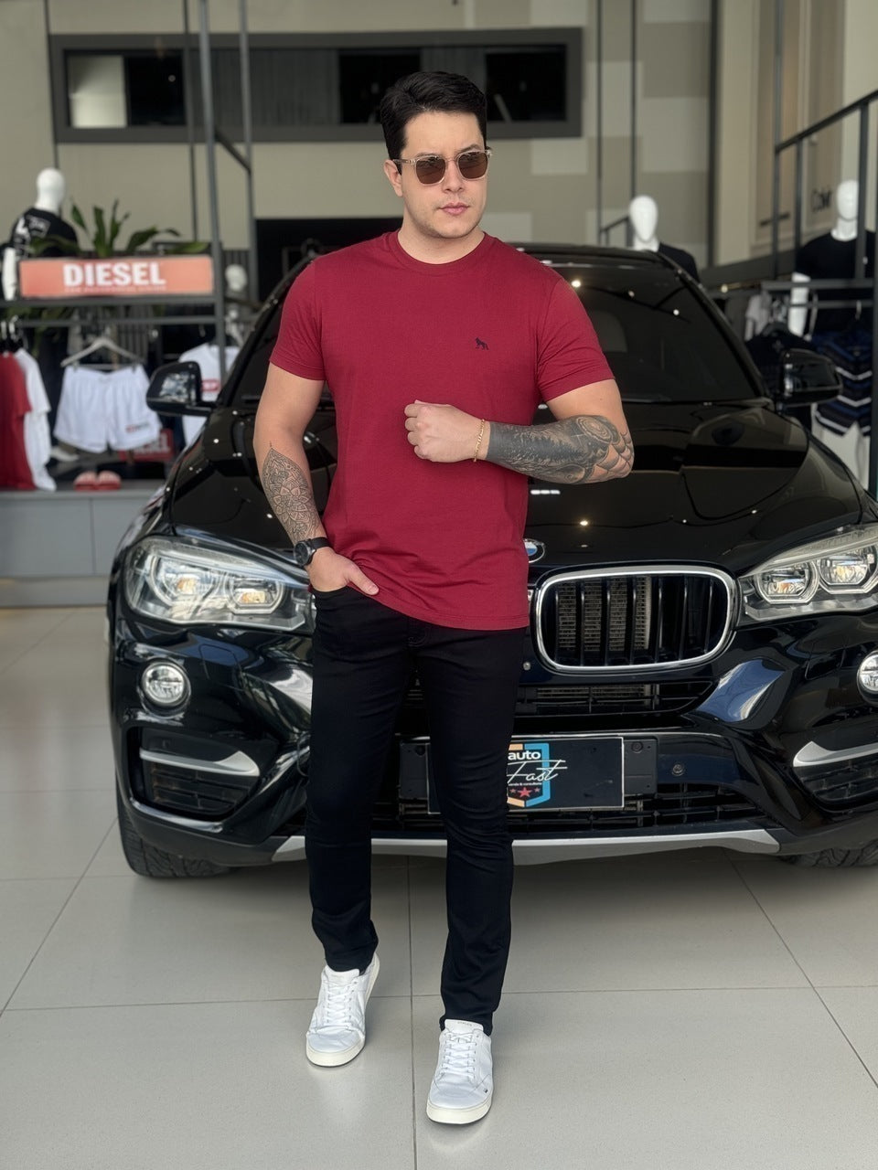 Camiseta Acostamento Lobo nas Costas Masculino