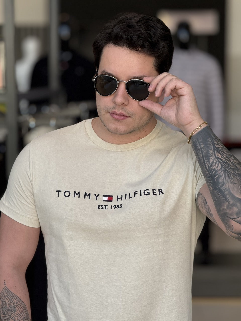 Camiseta Tommy Hilfiger Logo Bordado Masculino