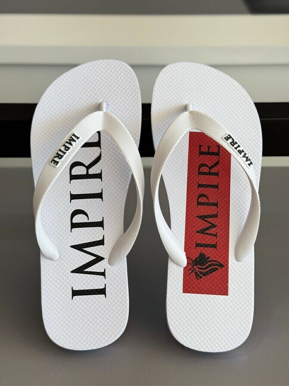 Chinelo Impire Lion e Lettering Assinatura Estampado Masculino