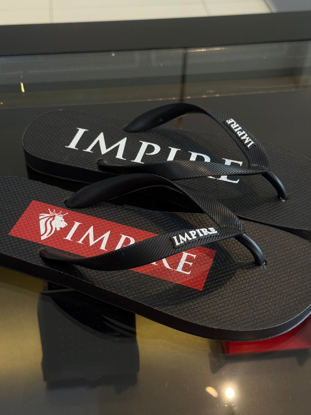 Chinelo Impire Lion e Lettering Assinatura Estampado Masculino