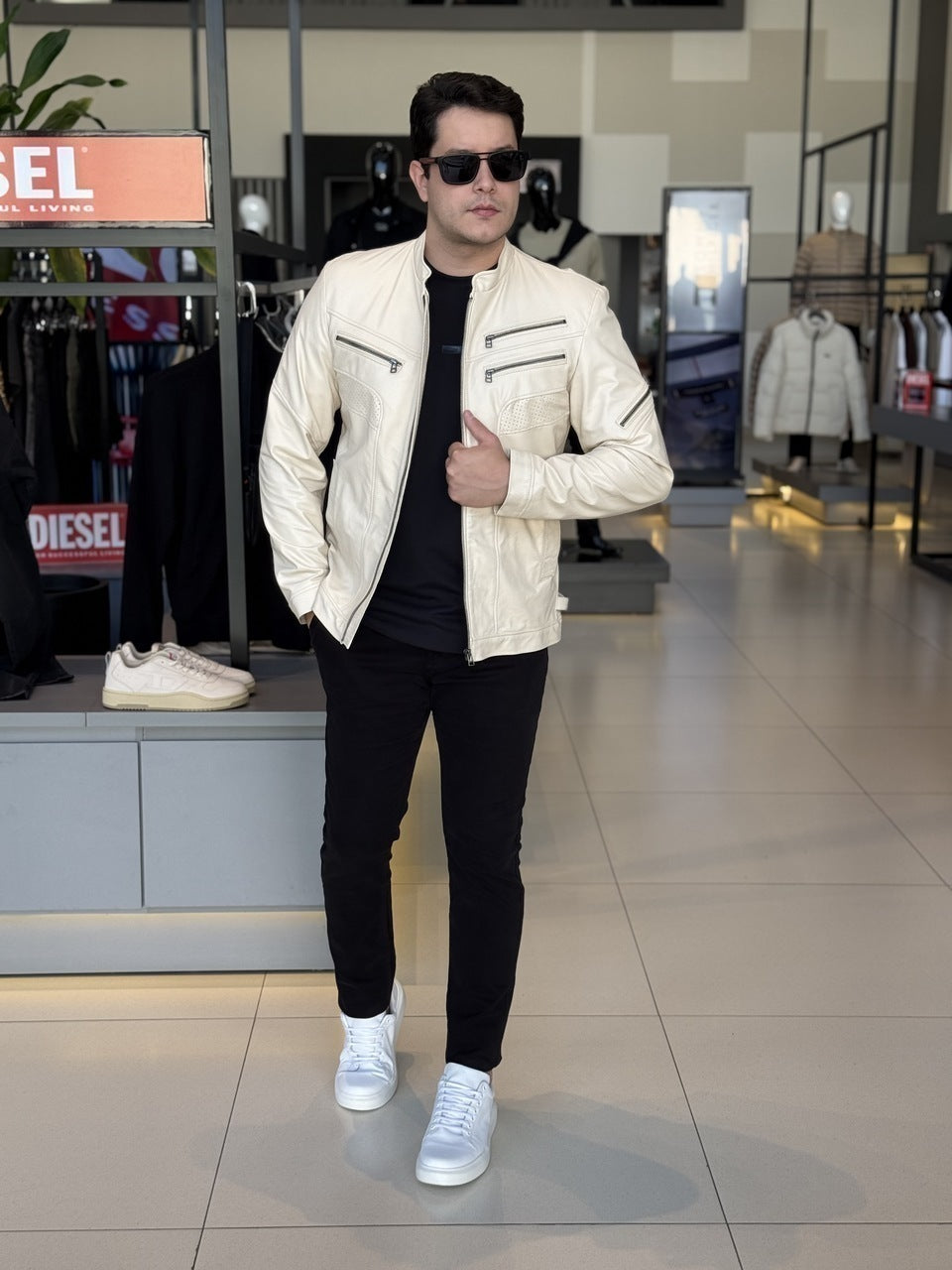 Jaqueta Impire Slim em Couro Pelica Masculino