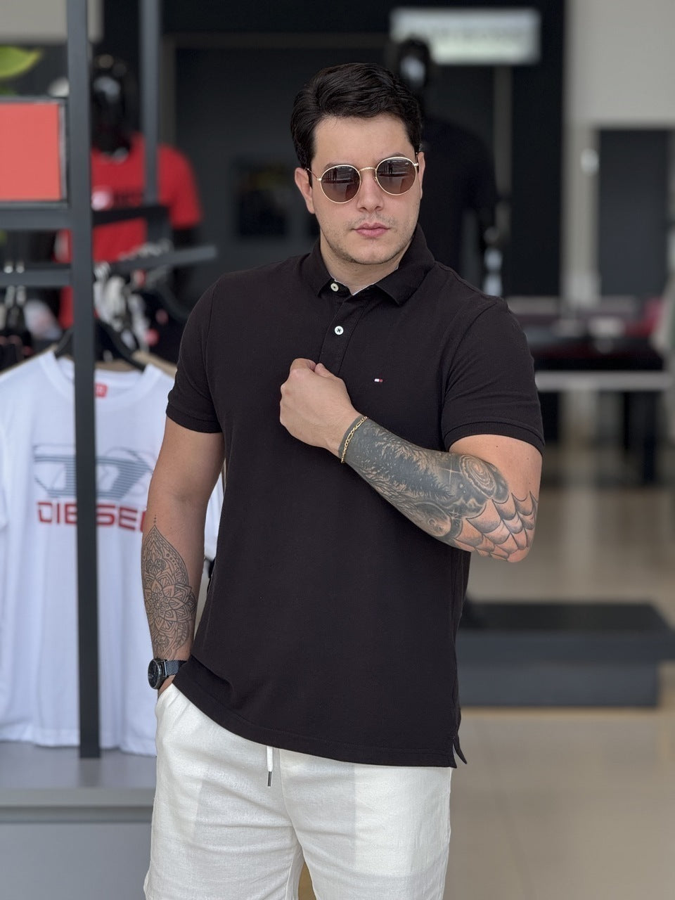 Polo Tommy Hilfiger Assinatura Bordado Masculino Preto