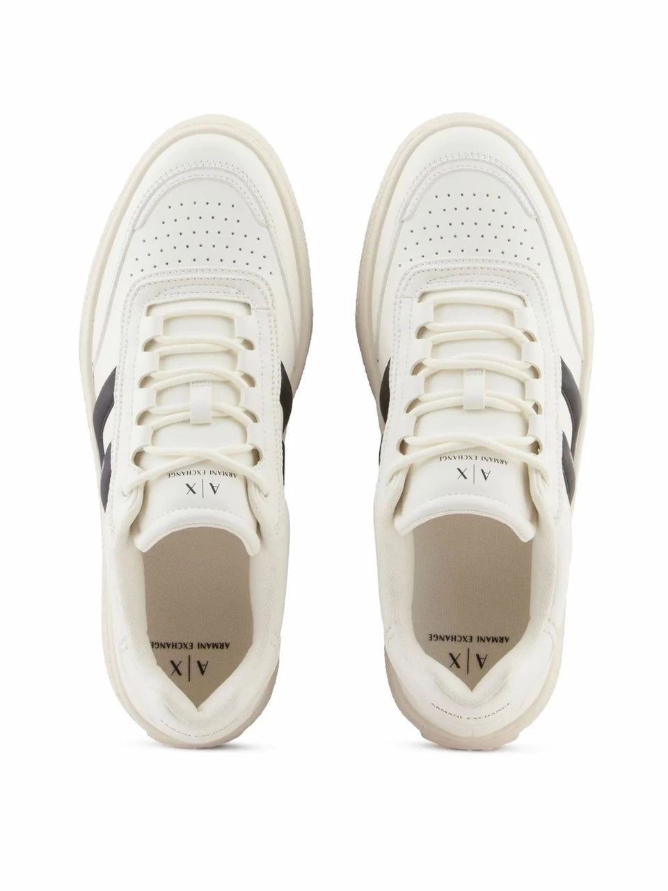 Tênis Armani Exchange Lion com Detalhe Acolchoado