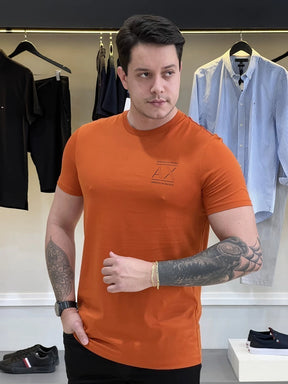 Camiseta Armani Exchange Lettering Assinatura Estampa no Peito Masculino