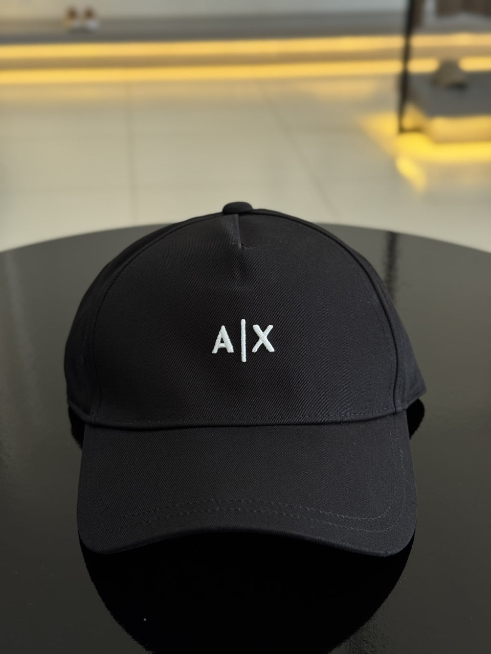 Boné Armani Exchange Logo Assinatura Bordado Relevo Frontal Masculino Preto