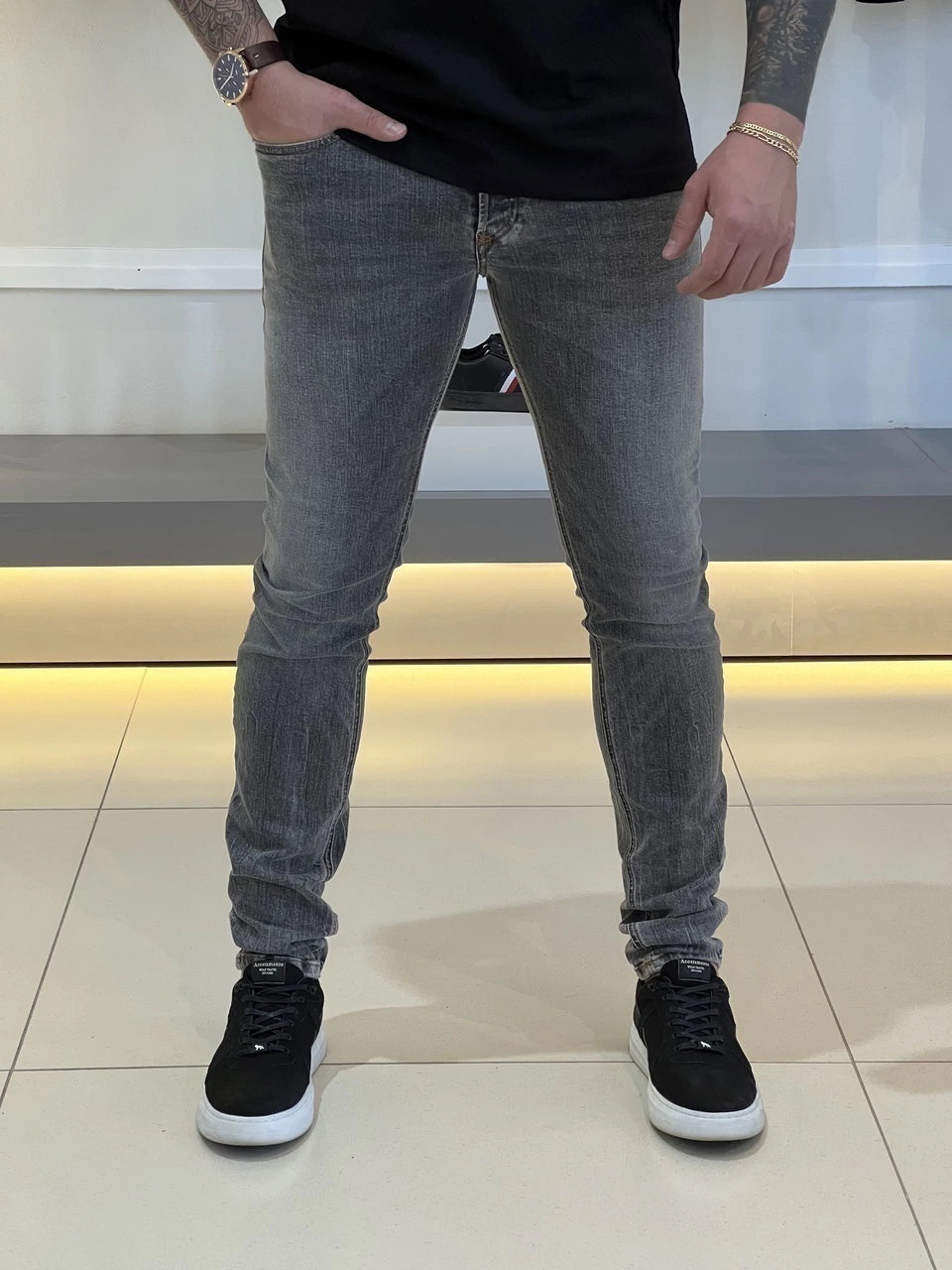 Calça Diesel Sleenker-X Stretch Skinny Masculino Cinza Escuro
