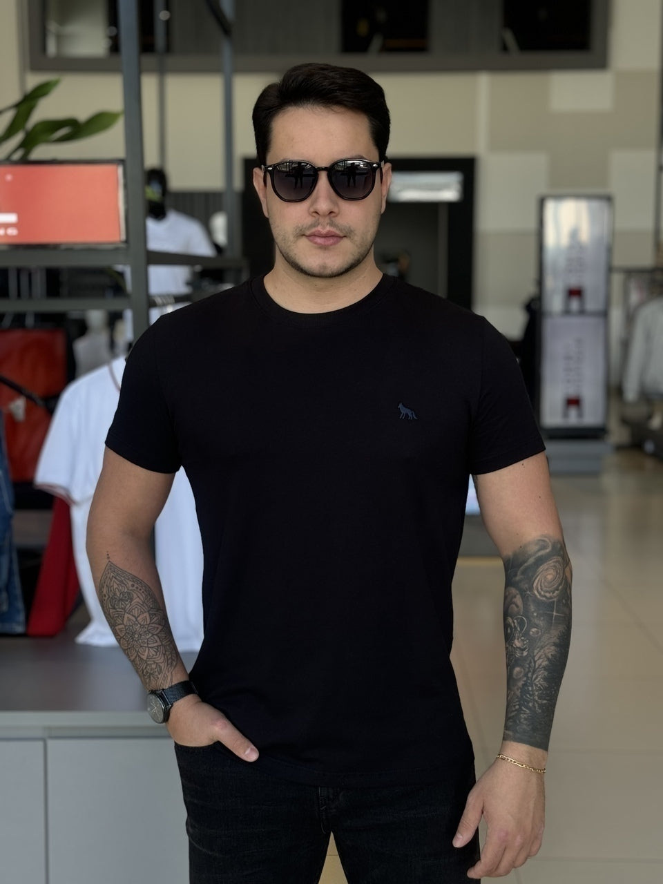 Camiseta Acostamento Lobo Bordado Masculino