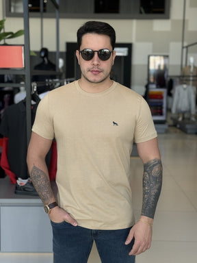 Camiseta Acostamento Lobo nas Costas Masculino