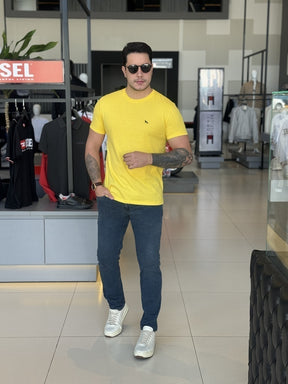 Camiseta Acostamento Lobo nas Costas Masculino