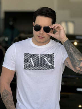 Camiseta Armani Exchange Slim Fit Detalhes Emborrachado Logo Assinatura Masculino