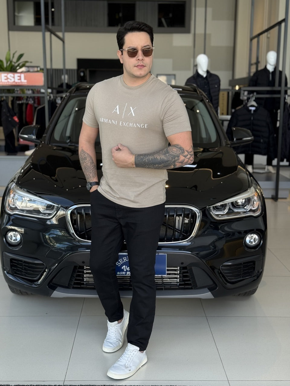 Camiseta Armani Exchange Lettering Assinatura Estampado Masculino