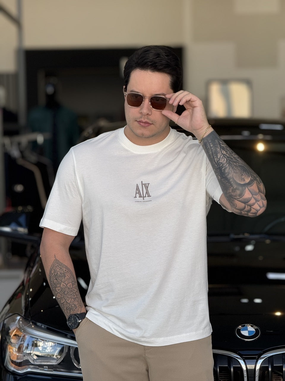Camiseta Armani Exchange Regular Fit com Logo Bordado Masculino