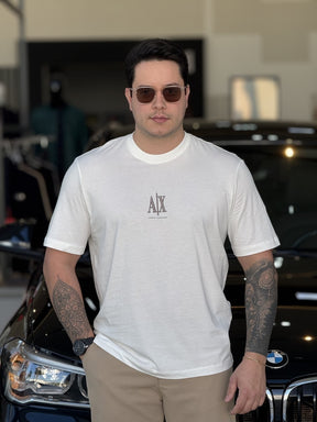 Camiseta Armani Exchange Regular Fit com Logo Bordado Masculino