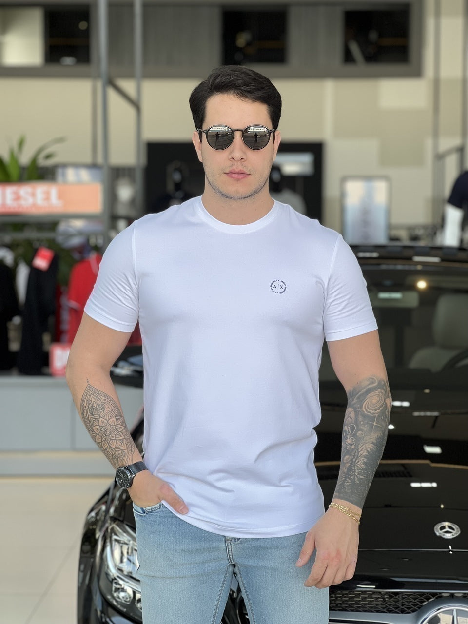 Camiseta Armani Exchange Slim Logo Relevo Masculino
