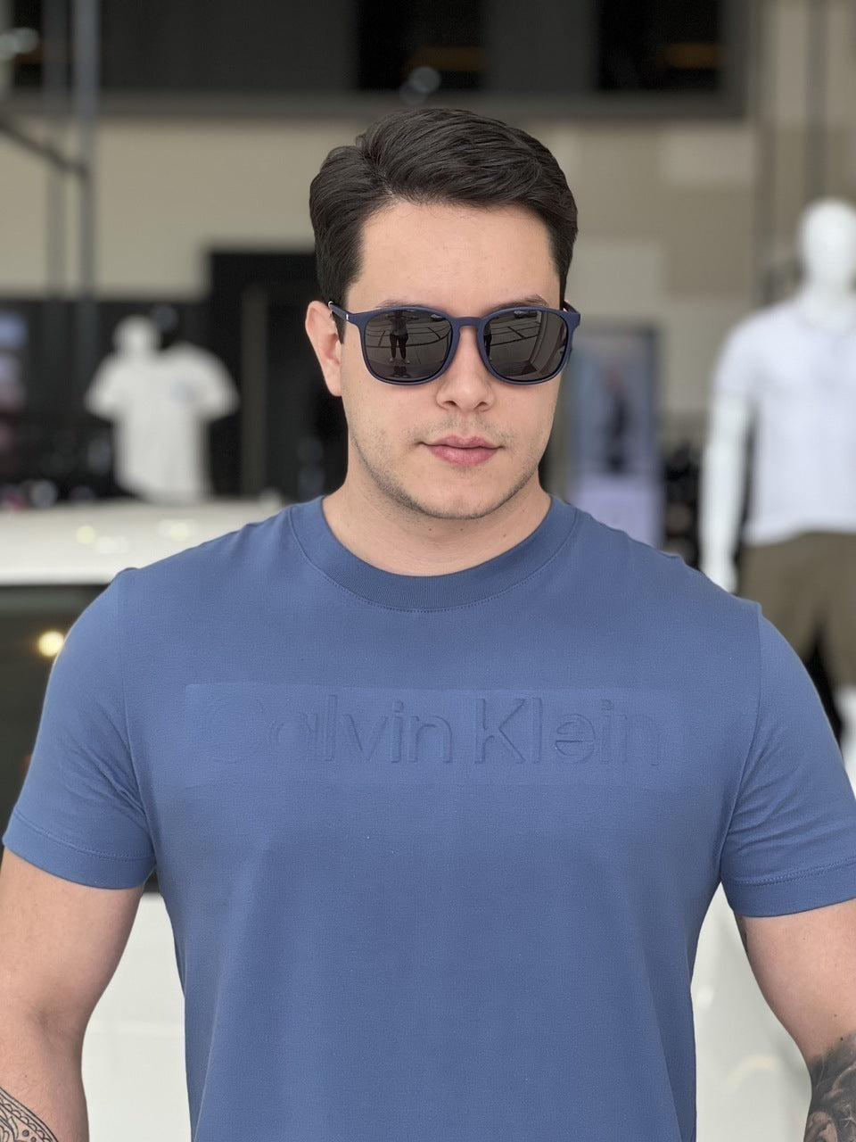 Camiseta Calvin Klein Lettering Assinatura Alto Relevo Masculino