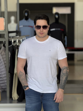 Camiseta Calvin Klein Básica Logo Emborrachado Masculino