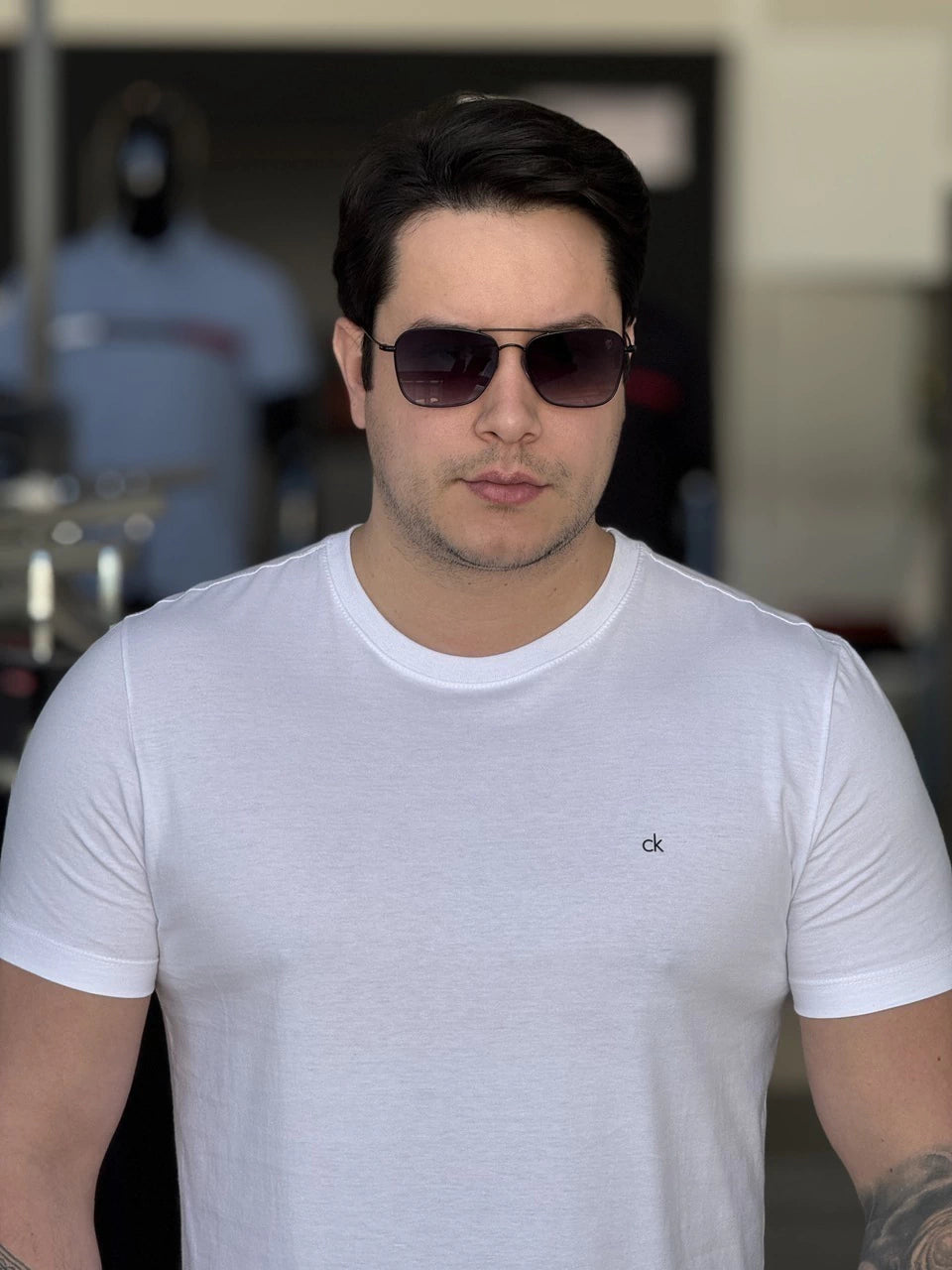 Camiseta Calvin Klein Básica Logo Emborrachado Masculino