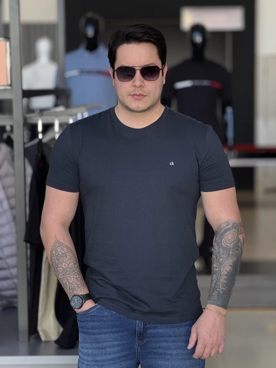 Camiseta Calvin Klein Básica Logo Emborrachado Masculino