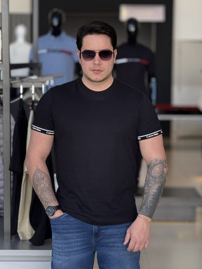 Camiseta Calvin Klein Logo no Punho Masculino