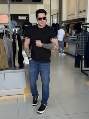 Camiseta Calvin Klein Logo no Punho Masculino
