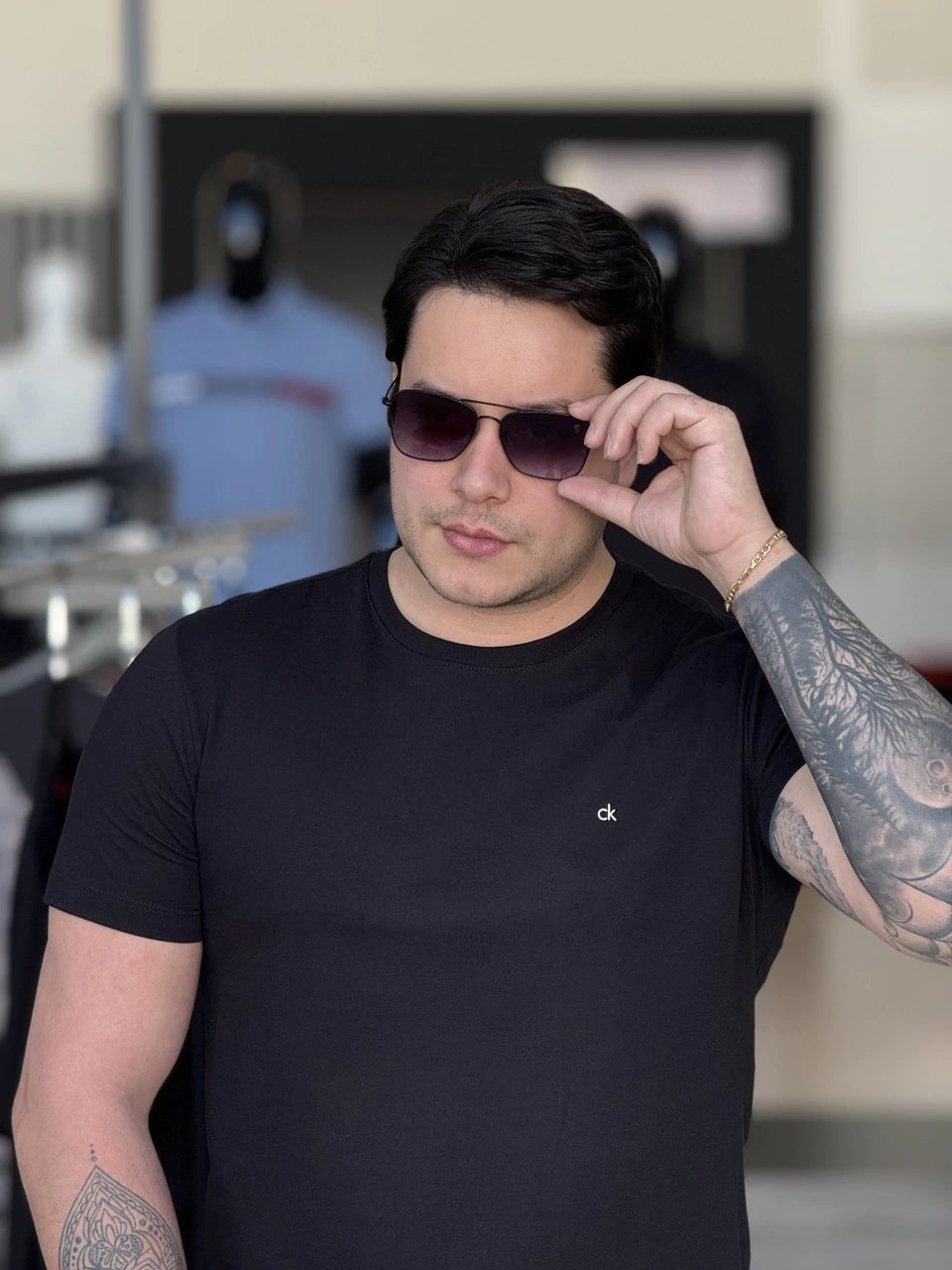 Camiseta Calvin Klein Básica Logo Emborrachado Masculino