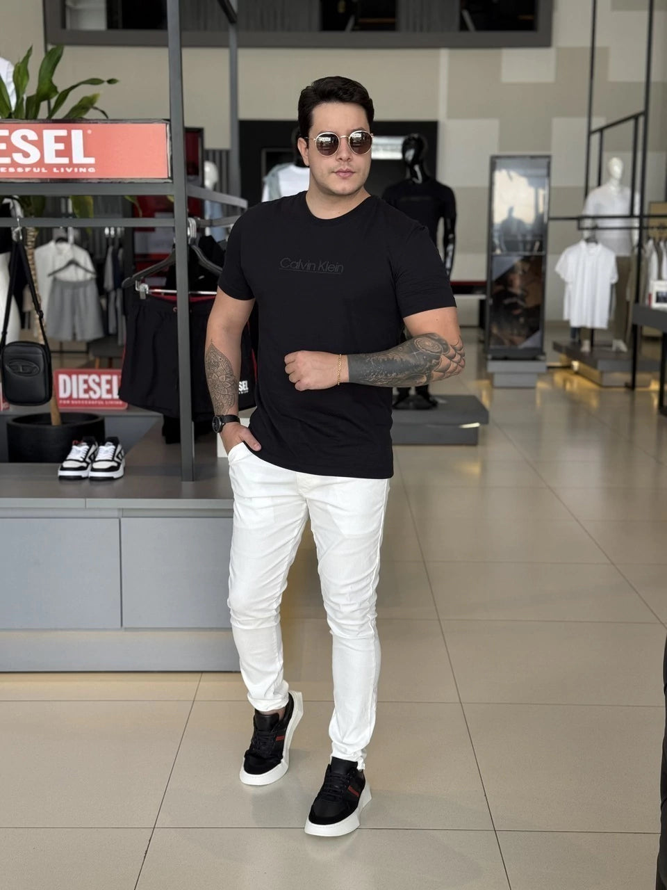 Camiseta Calvin Klein Lines Masculino