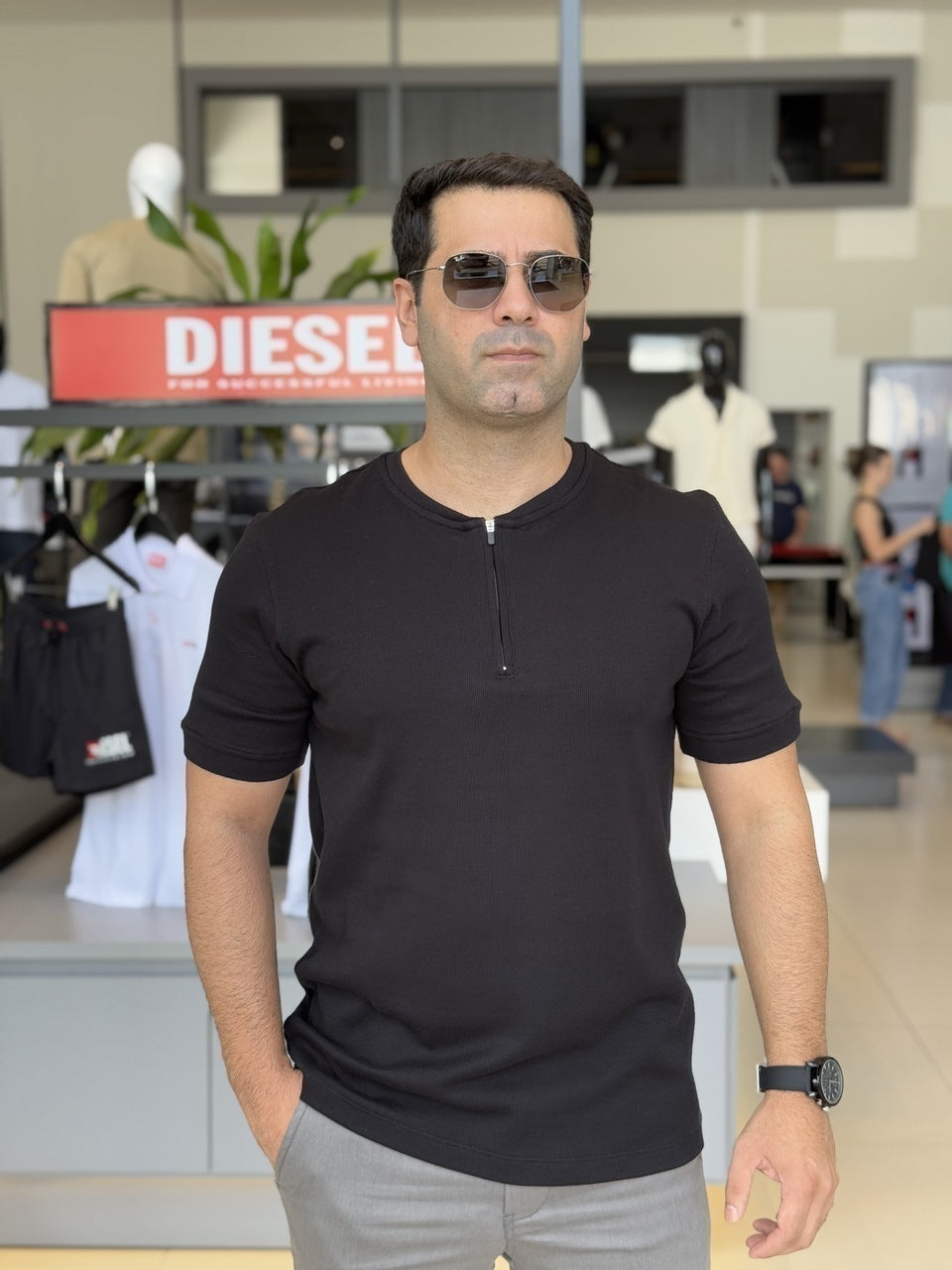 Camiseta Impire Fine com Zíper Masculino