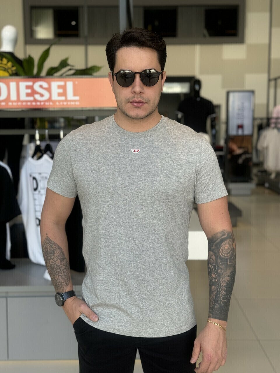 Camiseta Diesel T-Diegor-D Logo Bordado Masculino