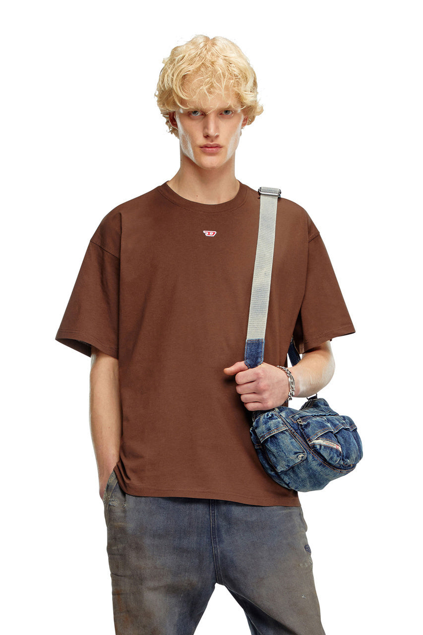Camiseta Diesel T-Boxt-D Oversized Logo Bordado Masculino