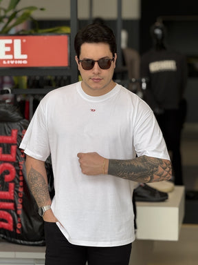 Camiseta Diesel T-Boxt-D Oversized Logo Bordado Masculino