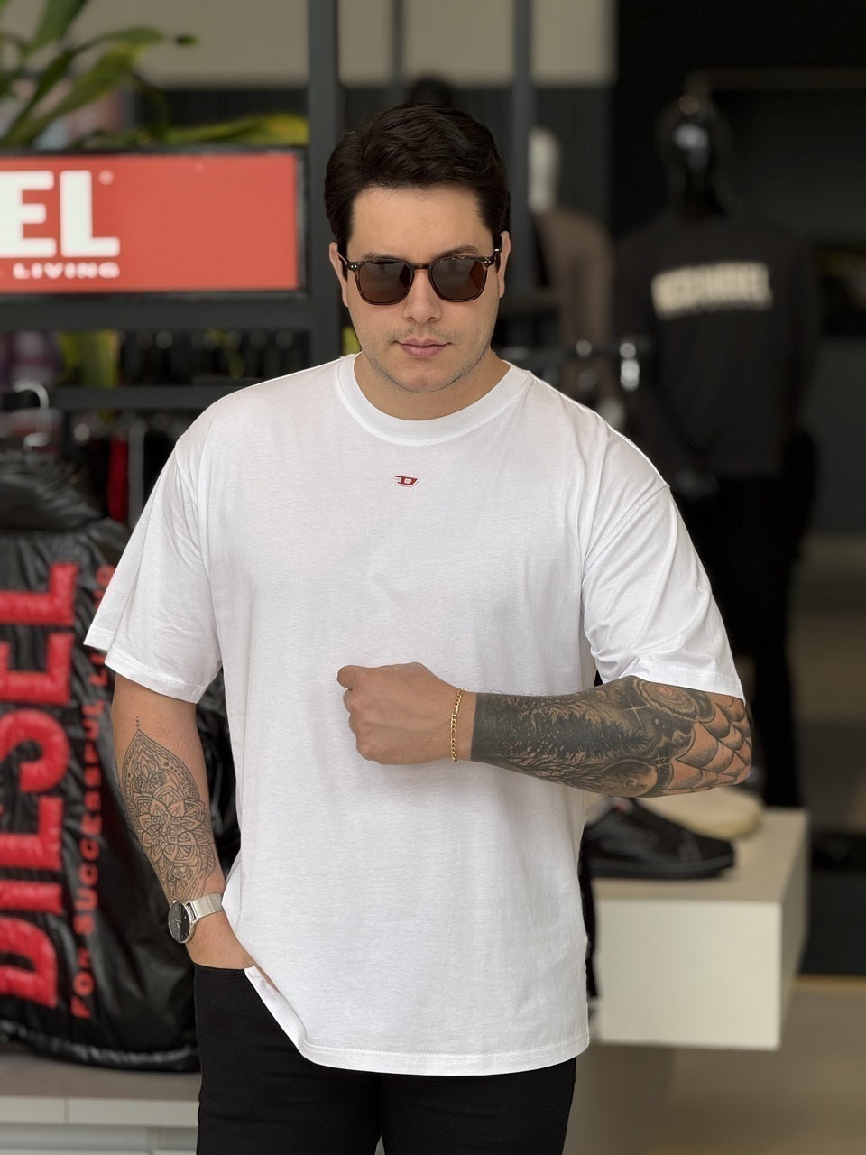 Camiseta Diesel T-Boxt-D Oversized Logo Bordado Masculino