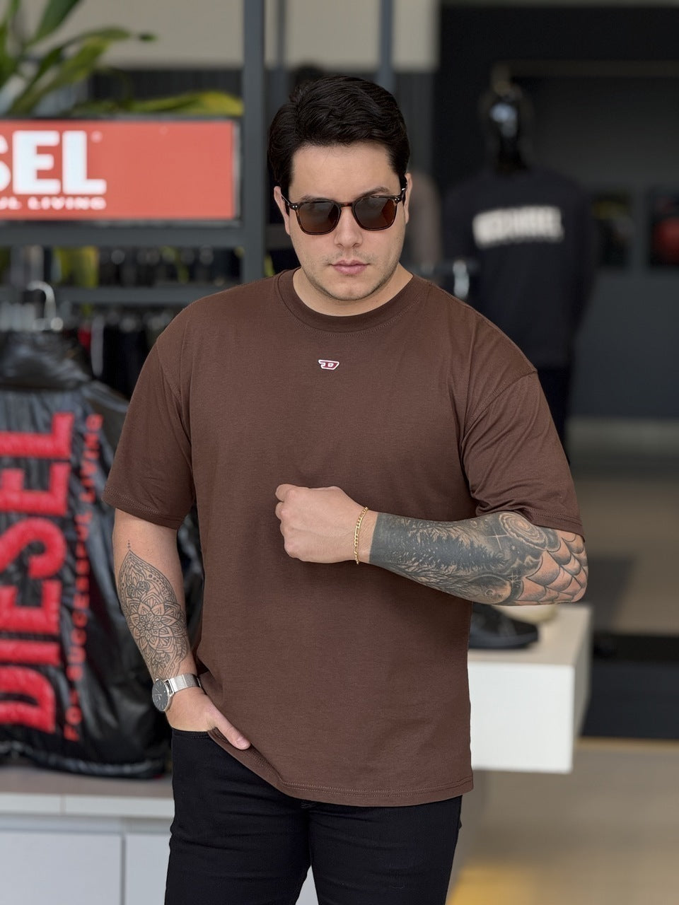 Camiseta Diesel T-Boxt-D Oversized Logo Bordado Masculino