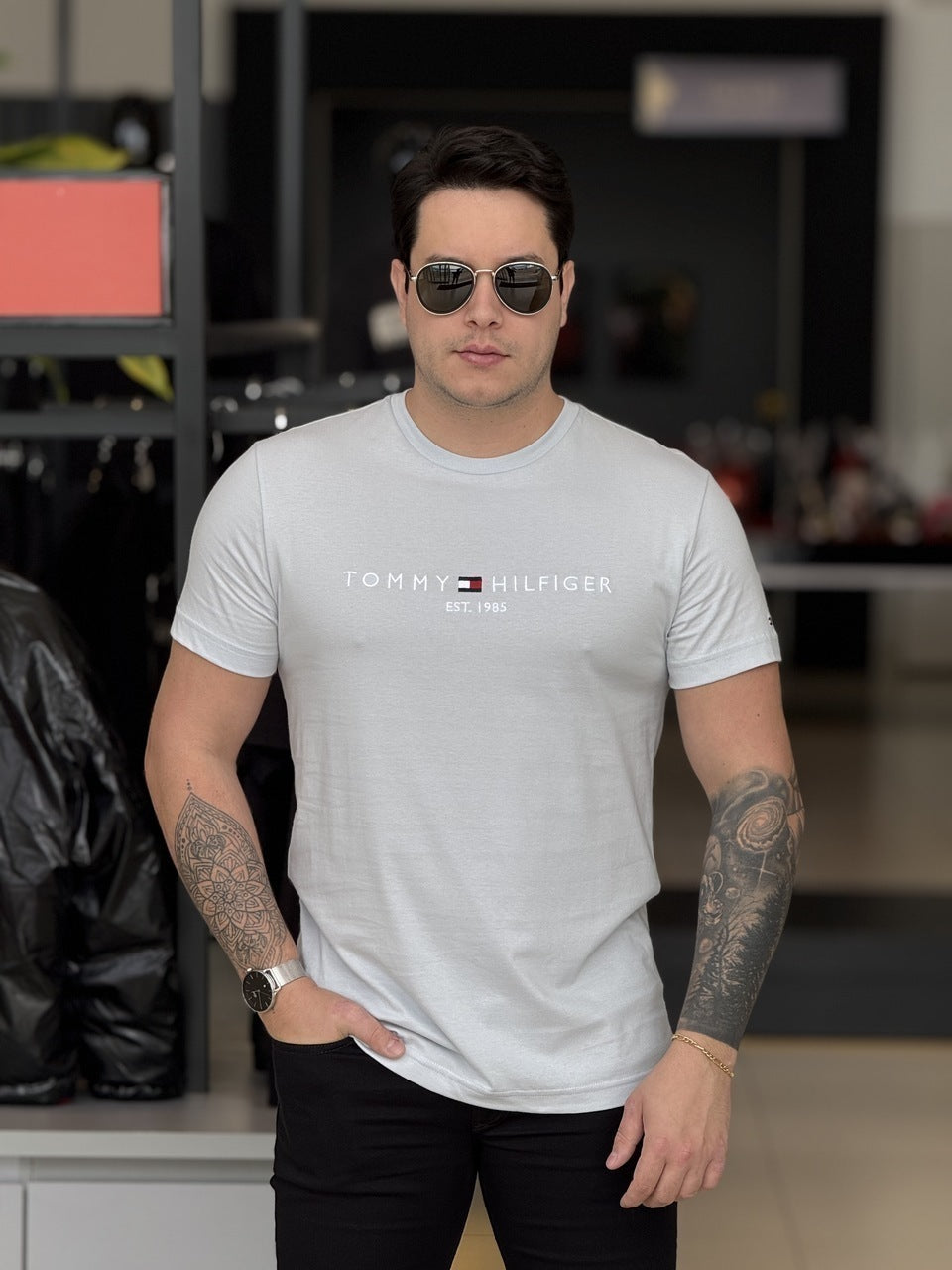 Camiseta Tommy Hilfiger Logo Bordado Masculino