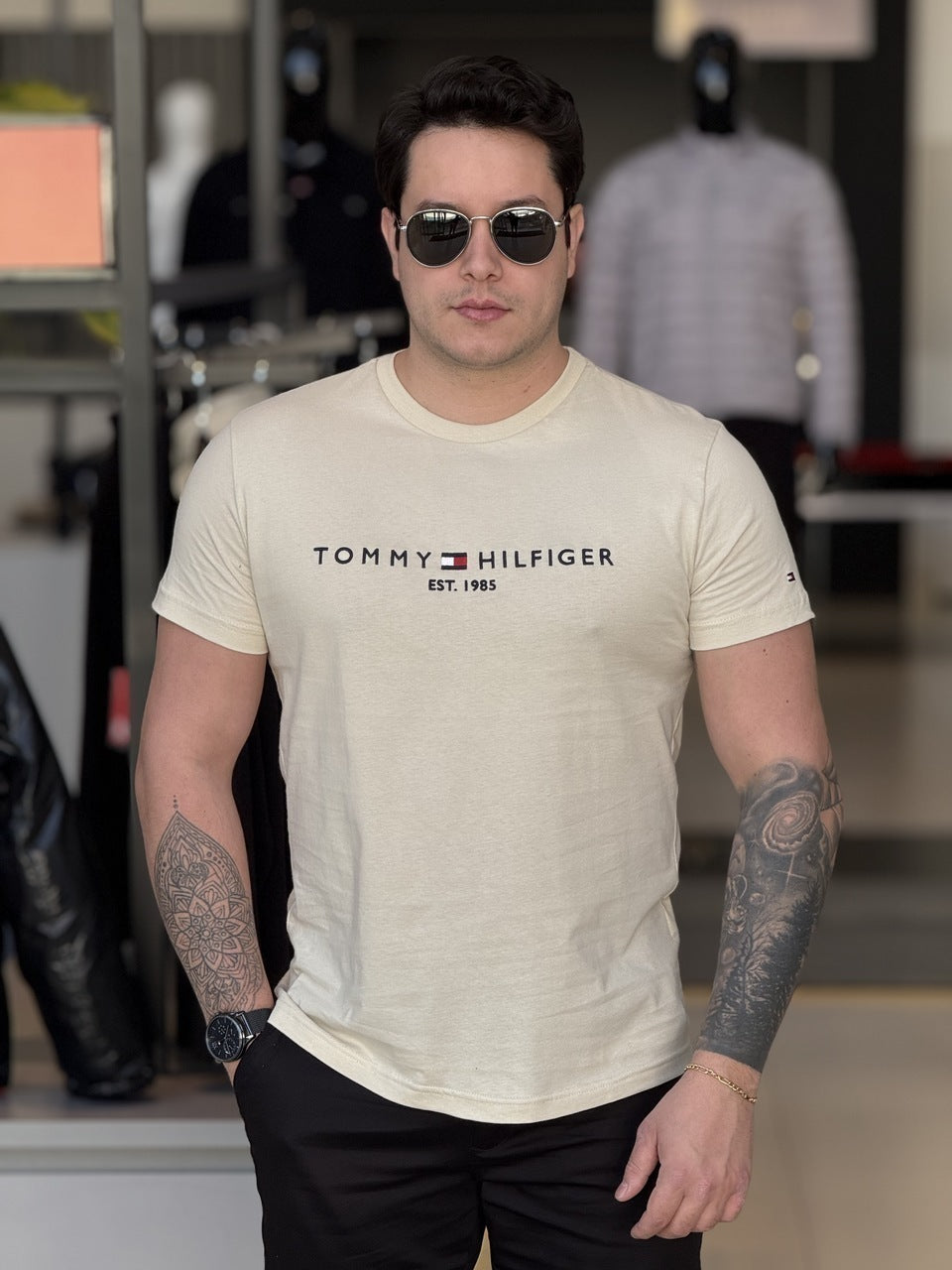 Camiseta Tommy Hilfiger Logo Bordado Masculino