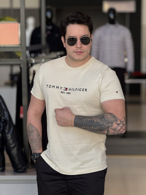 Camiseta Tommy Hilfiger Logo Bordado Masculino