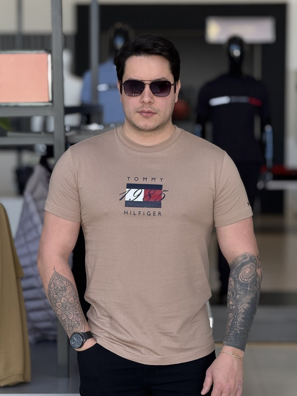 Camiseta Tommy Hilfiger Linear Flag Graphic Masculino