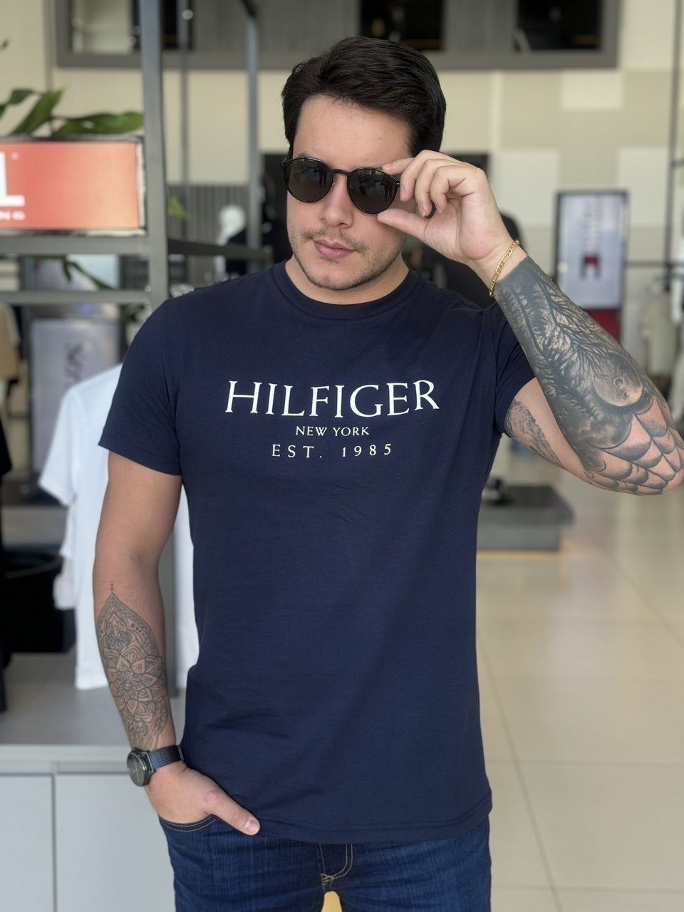 Camiseta Tommy Hilfiger Estampa Frontal Masculino