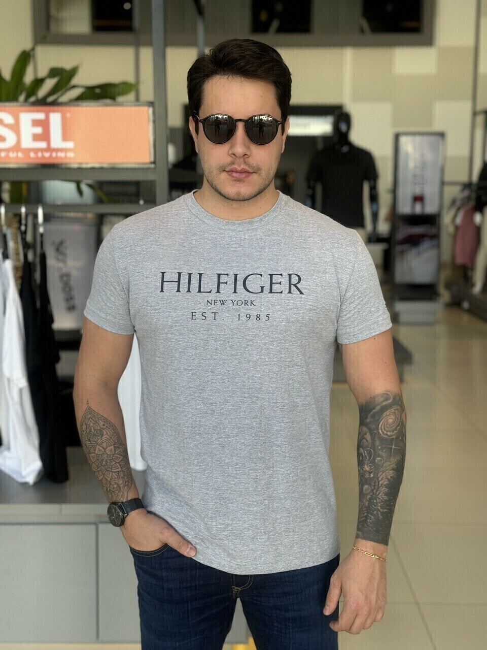 Camiseta Tommy Hilfiger Estampa Frontal Masculino