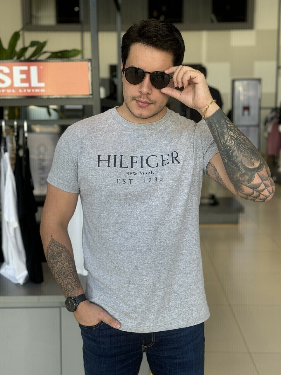 Camiseta Tommy Hilfiger Estampa Frontal Masculino