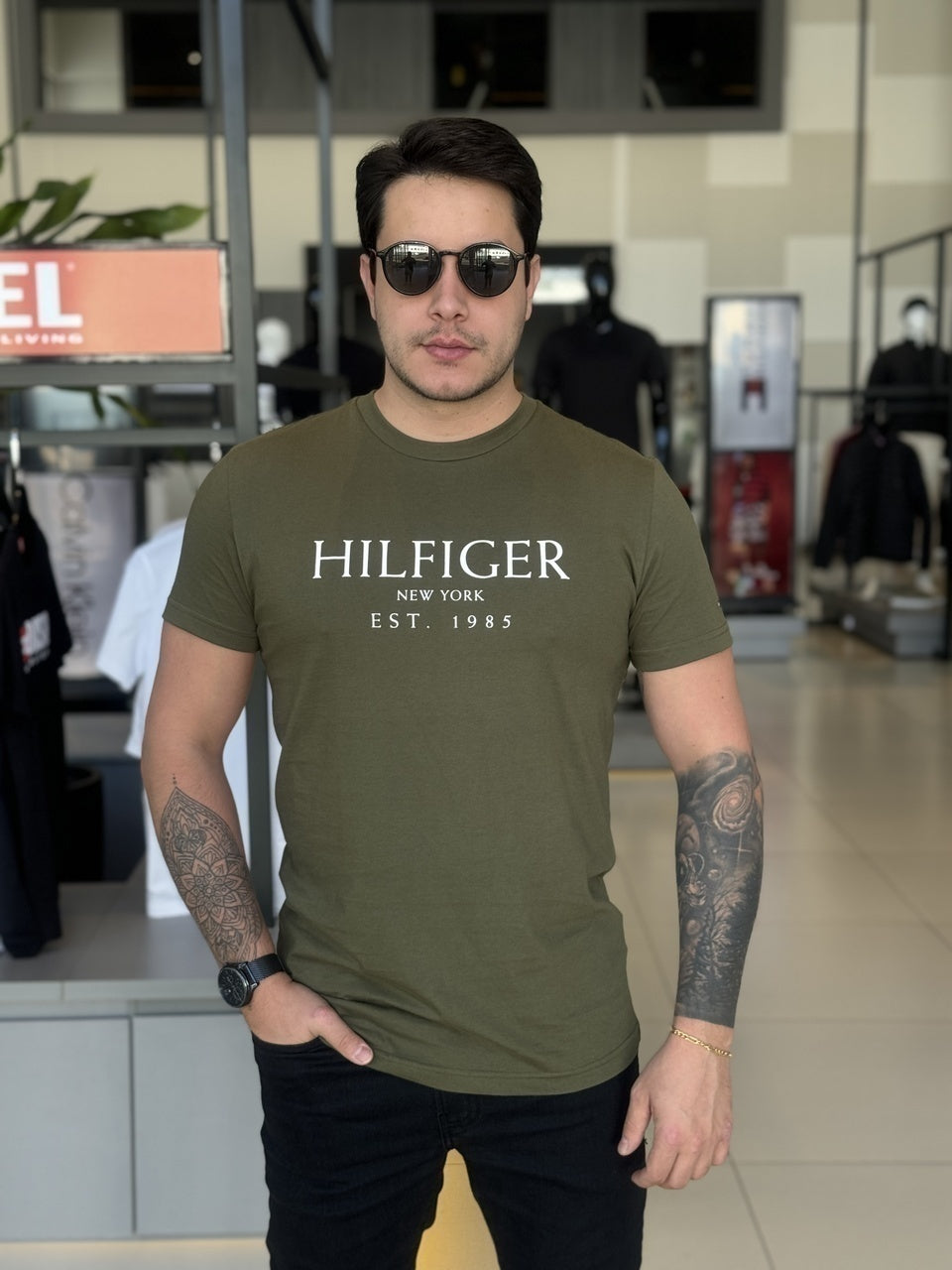 Camiseta Tommy Hilfiger Estampa Frontal Masculino