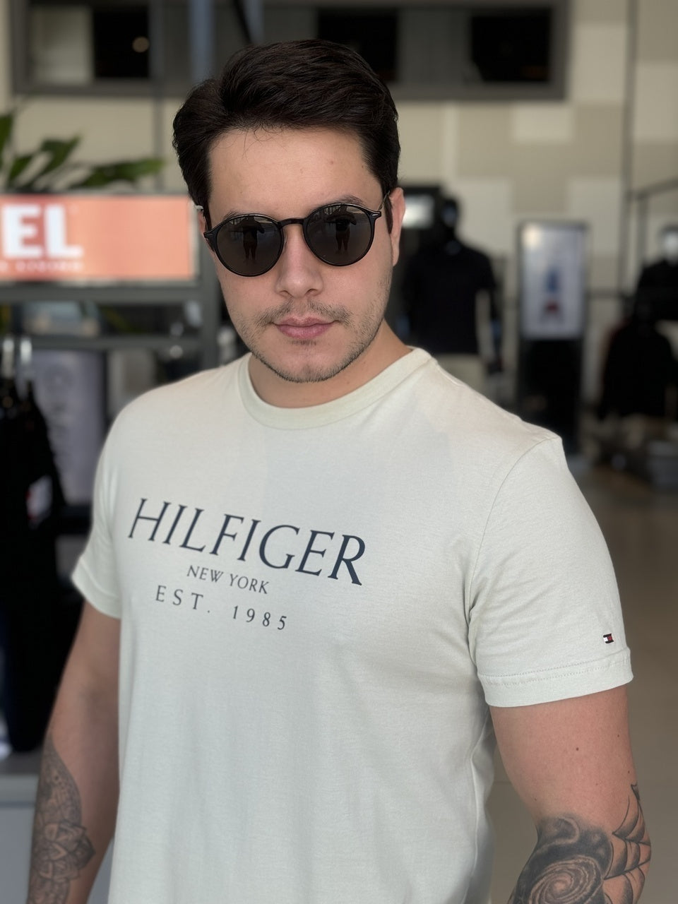 Camiseta Tommy Hilfiger Estampa Frontal Masculino