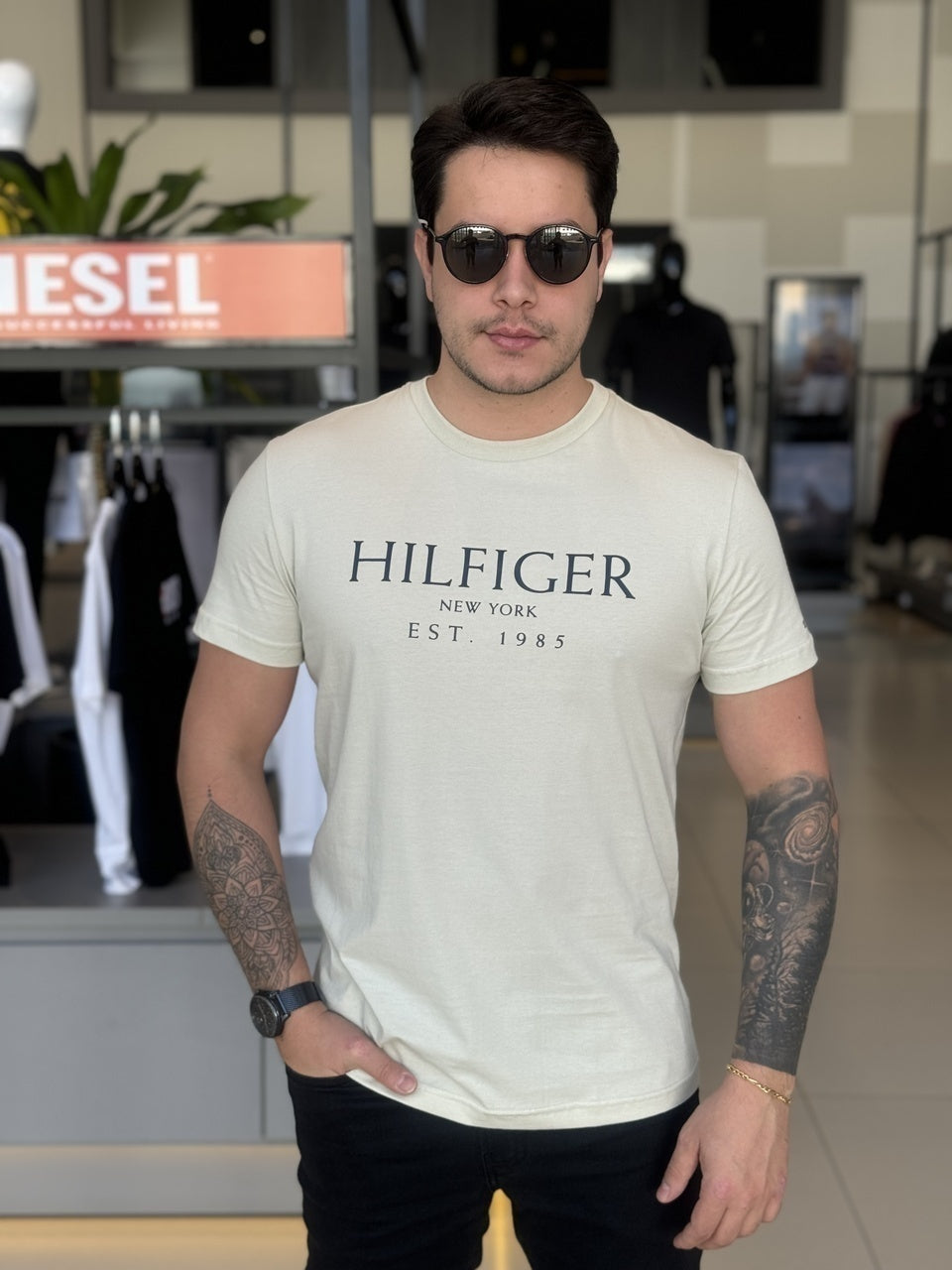Camiseta Tommy Hilfiger Estampa Frontal Masculino