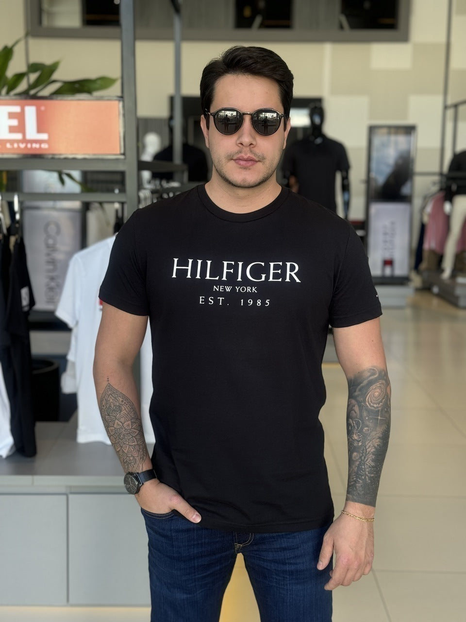 Camiseta Tommy Hilfiger Estampa Frontal Masculino