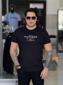Camiseta Tommy Hilfiger Stack Graphic Masculino