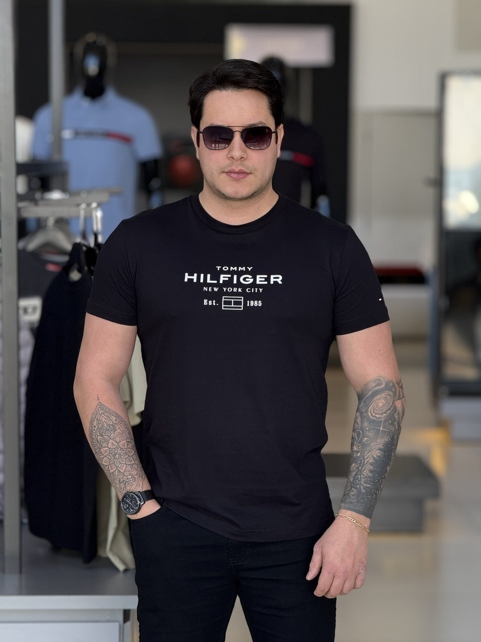 Camiseta Tommy Hilfiger Stack Graphic Masculino