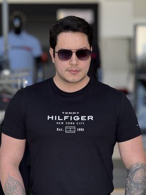 Camiseta Tommy Hilfiger Stack Graphic Masculino