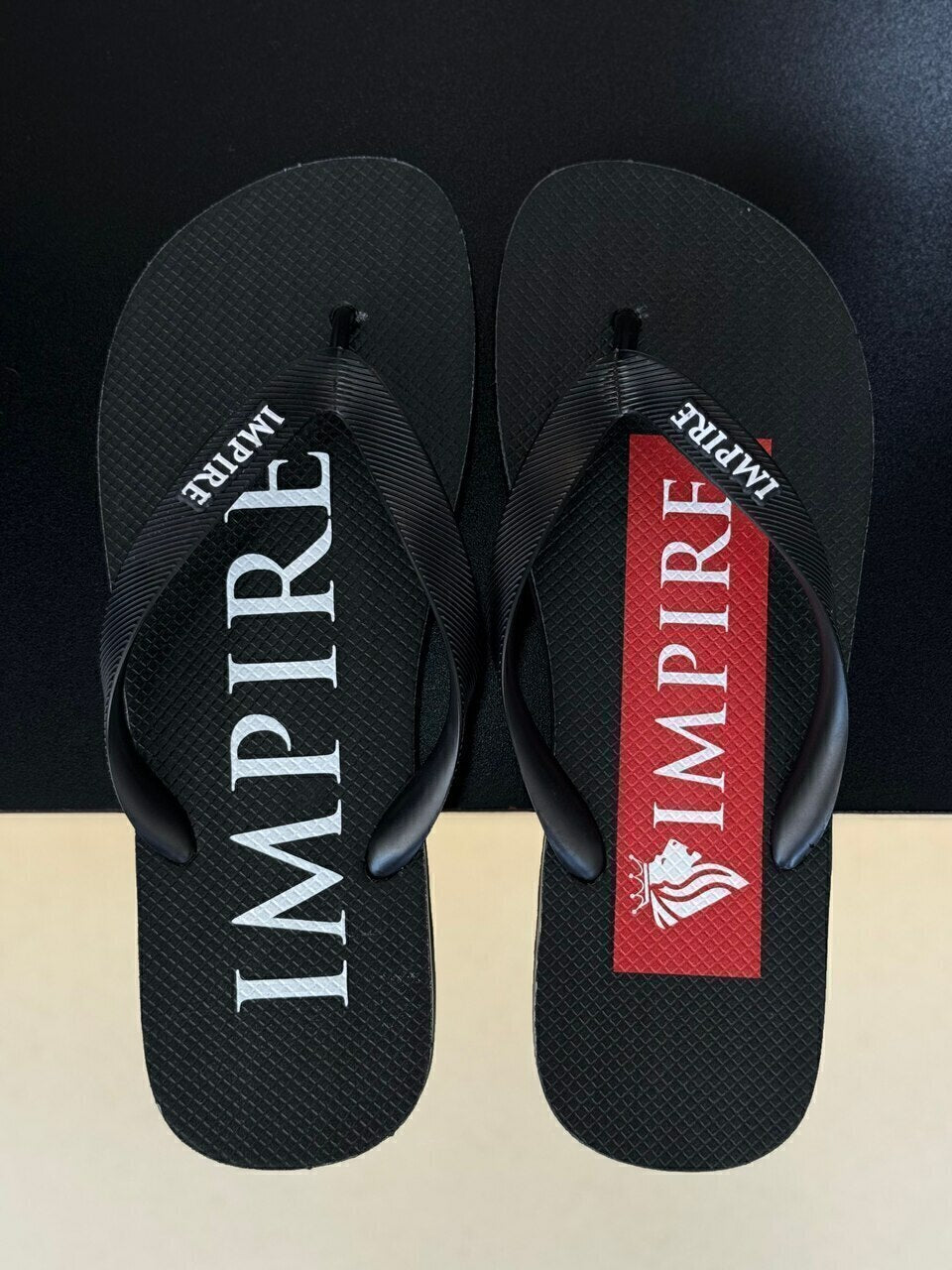 Chinelo Impire Lion e Lettering Assinatura Estampado Masculino